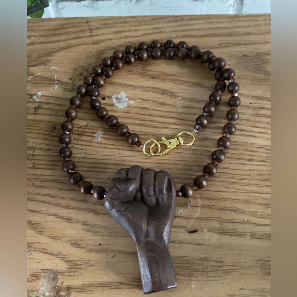 Men's Awesome Brown Wood Fist Necklace✊🏽 - Picture 2 of 3
